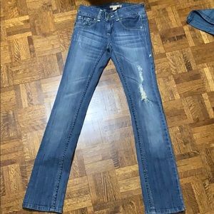 Jeans with torn detail